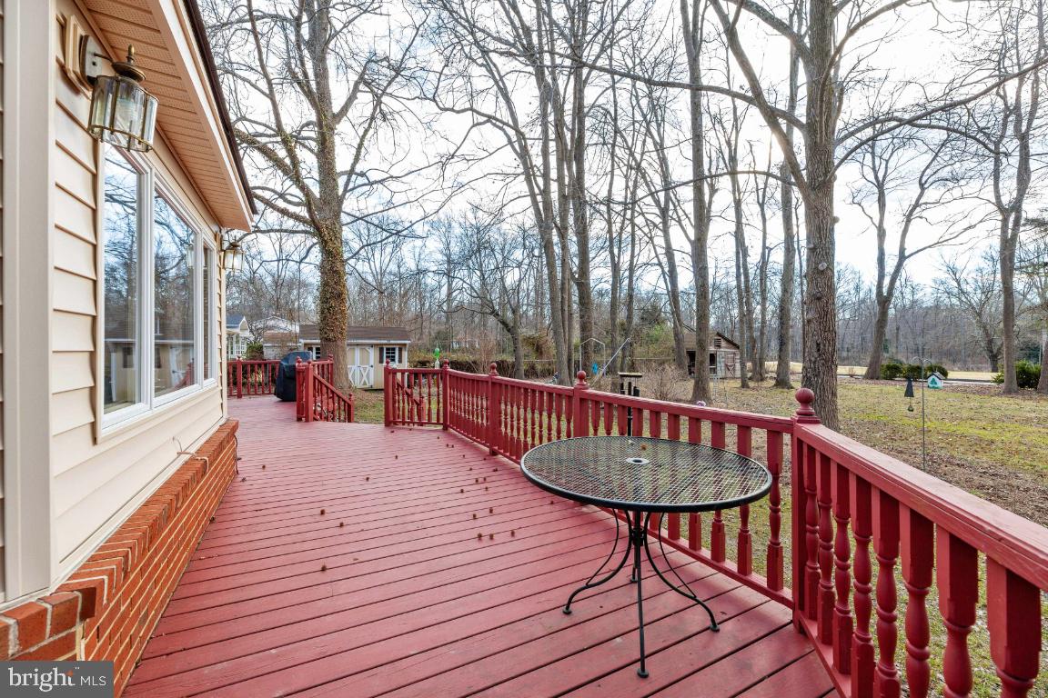 COLONIAL FARMS - Residential