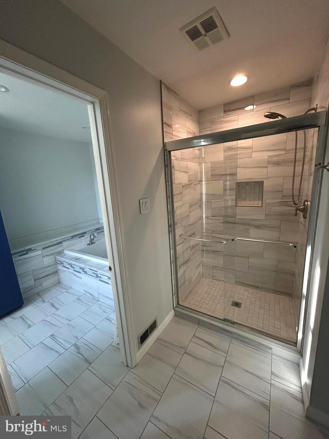 EAST RIDGE - Residential