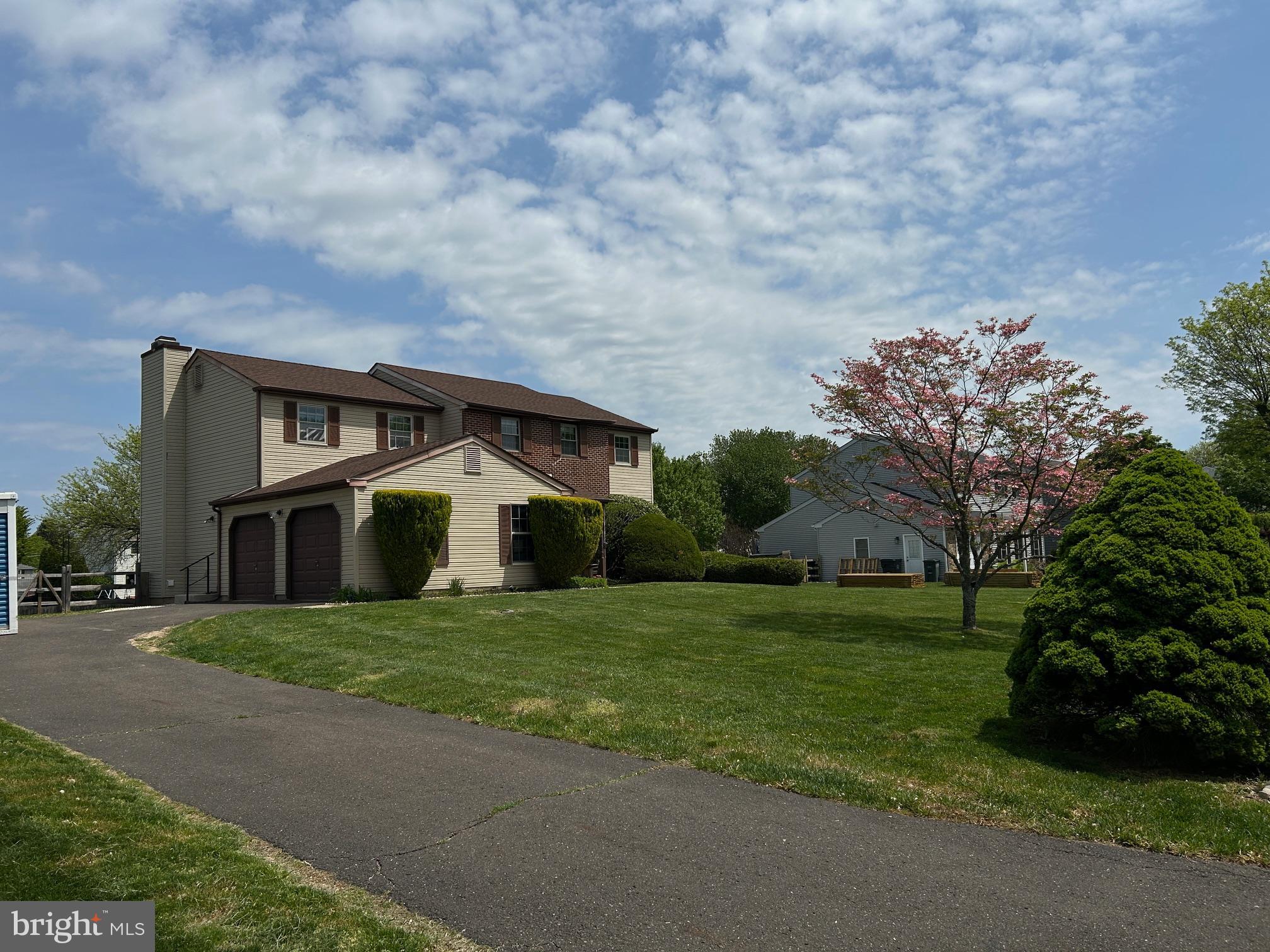 EAST RIDGE - Residential