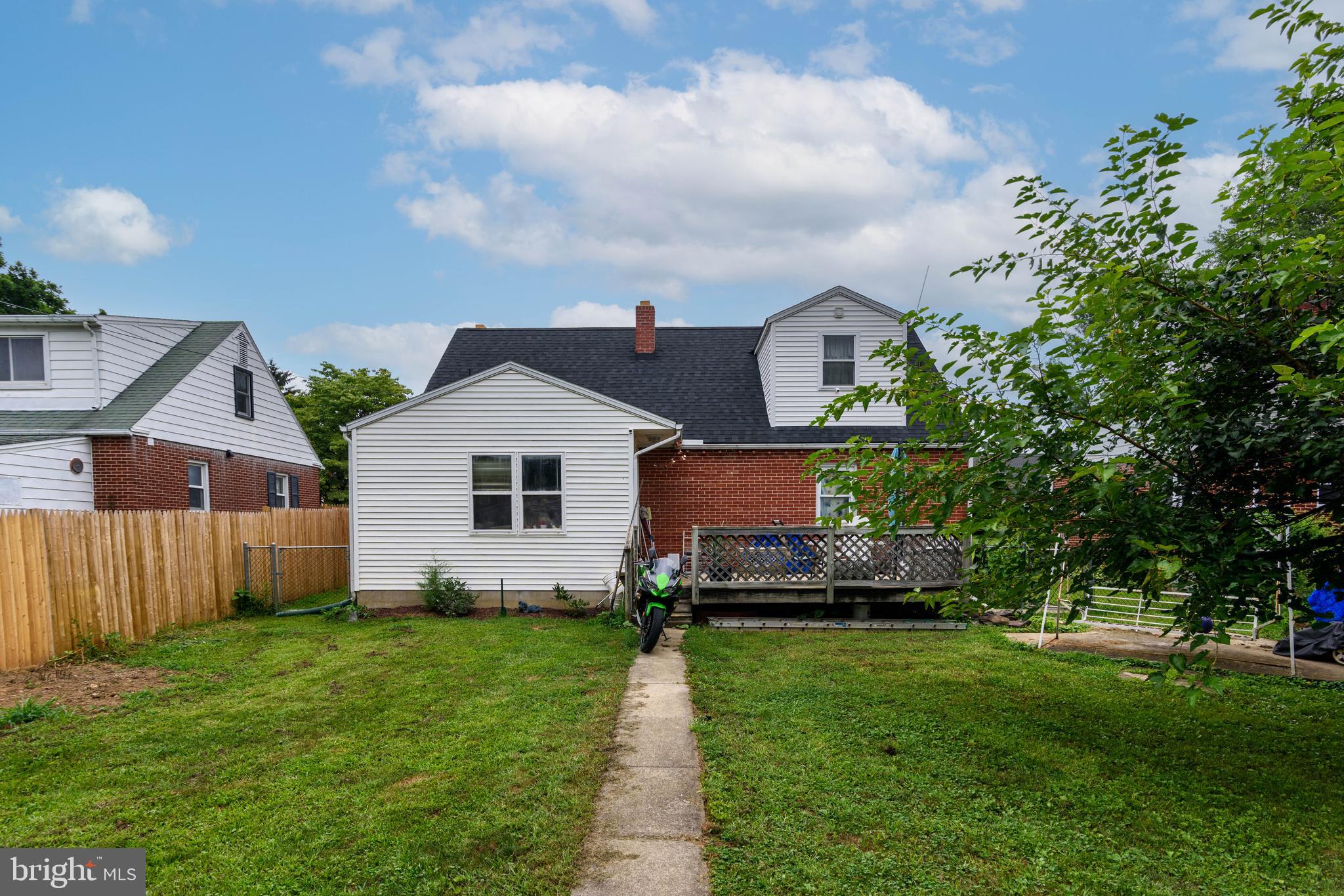 LAWNTON - Residential