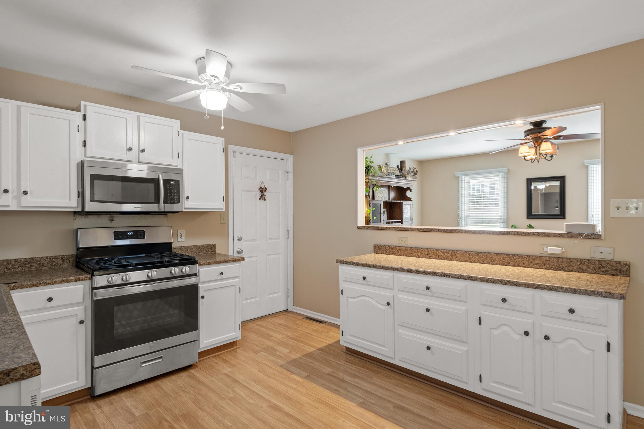 JEFFERSON SQUARE - Residential