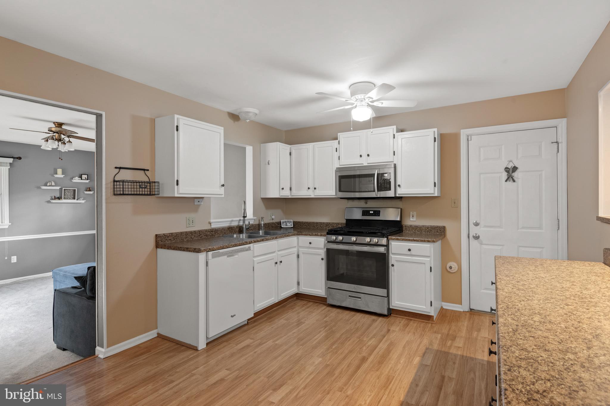 JEFFERSON SQUARE - Residential