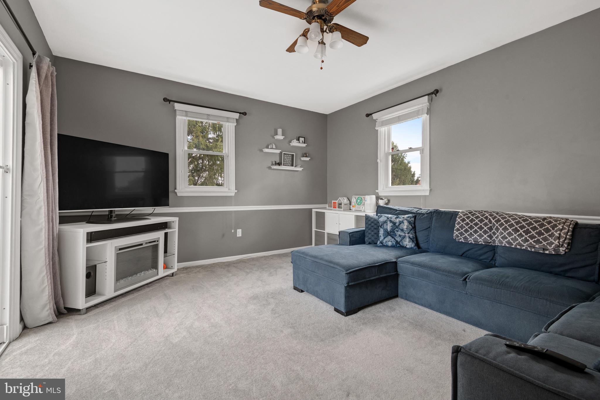 JEFFERSON SQUARE - Residential