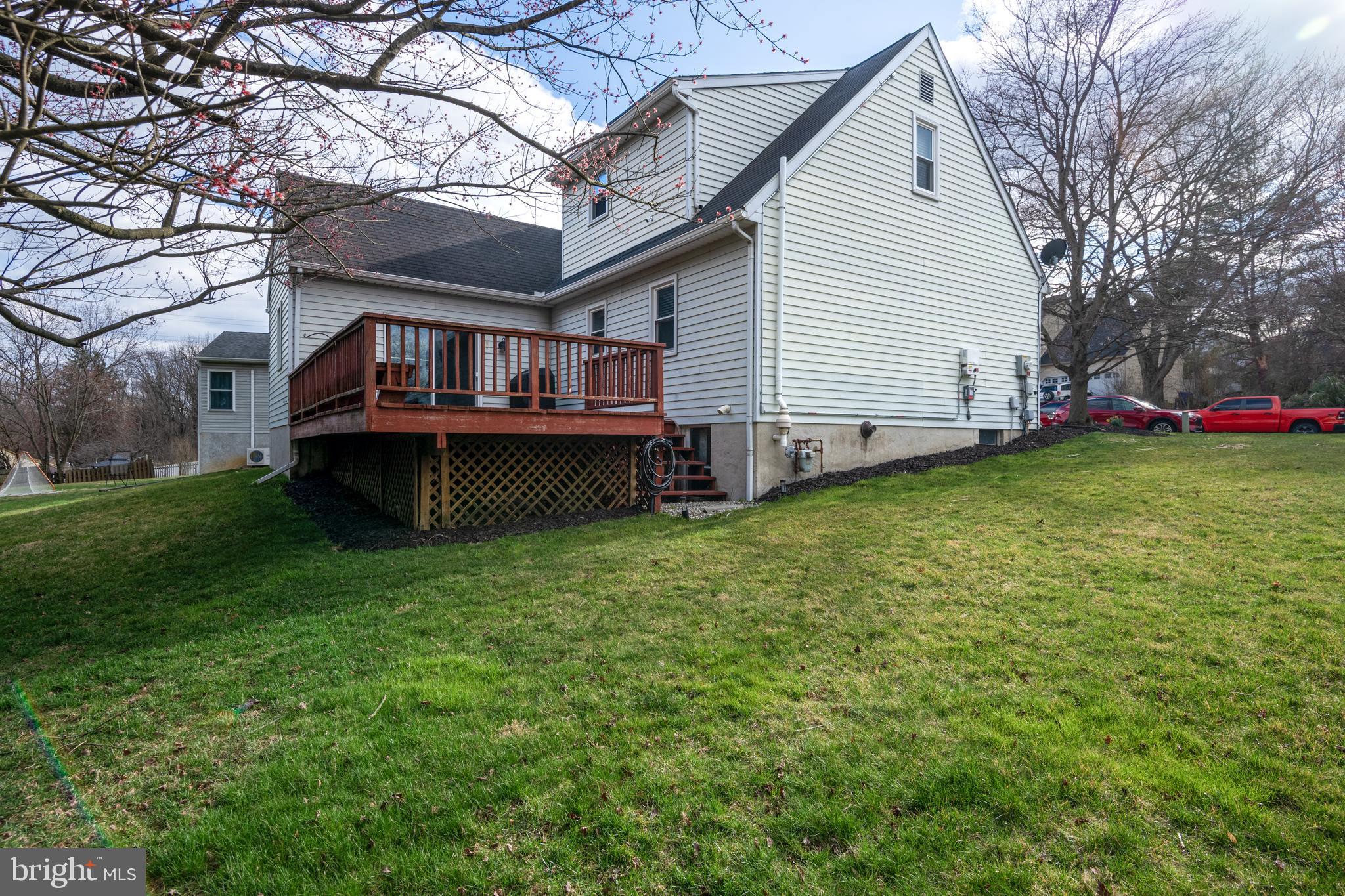 JEFFERSON SQUARE - Residential