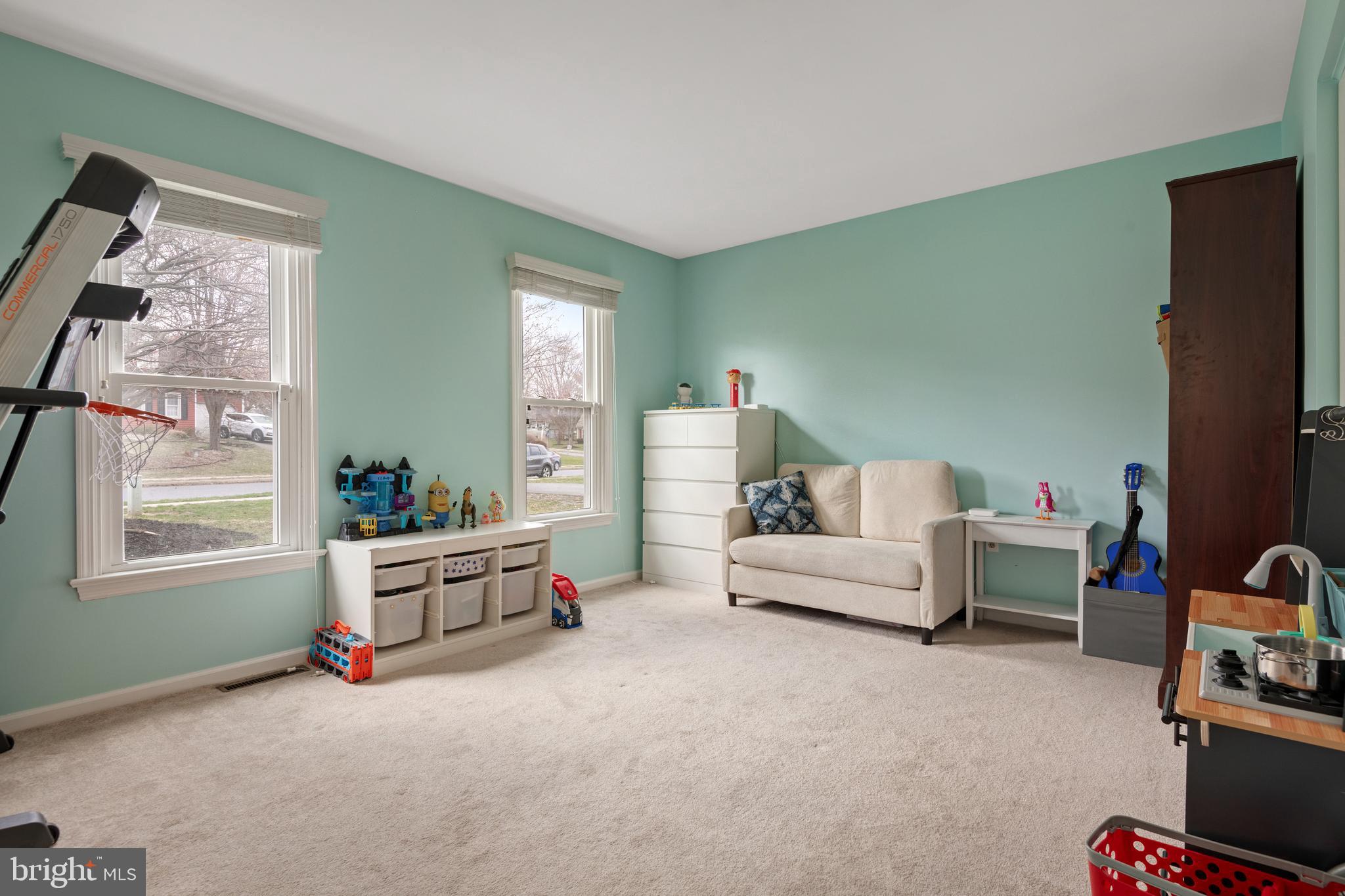 JEFFERSON SQUARE - Residential