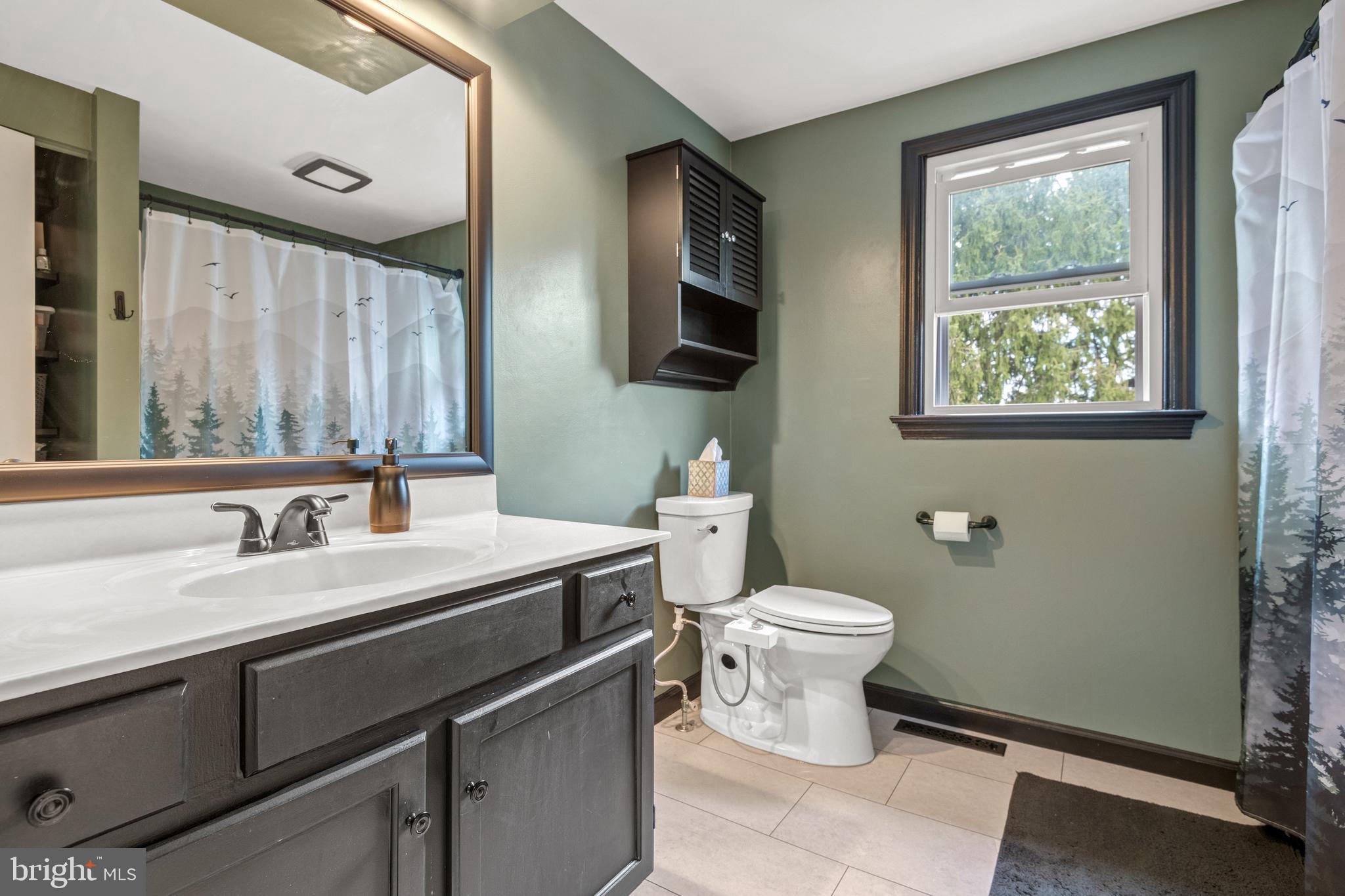 JEFFERSON SQUARE - Residential