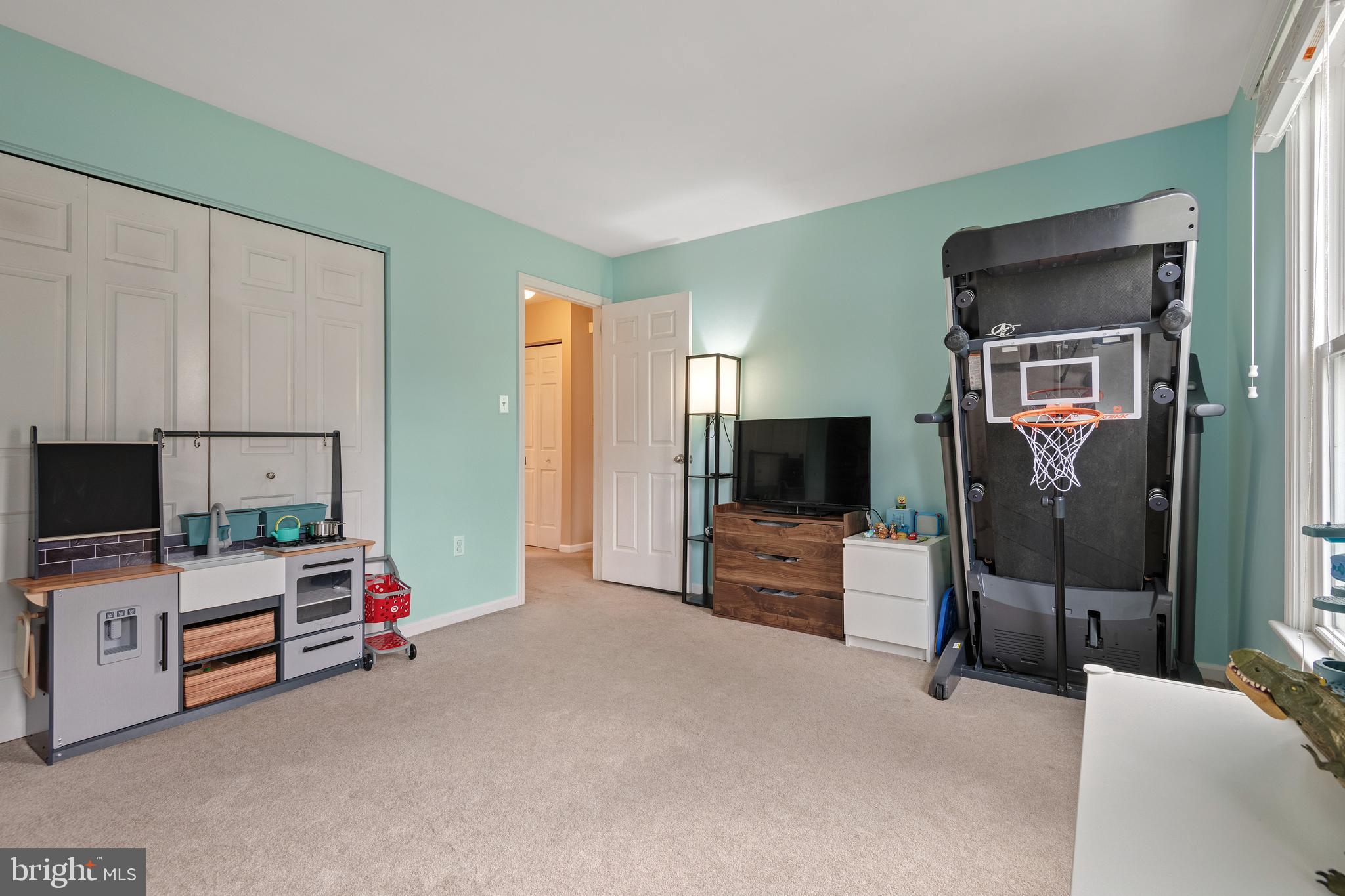 JEFFERSON SQUARE - Residential