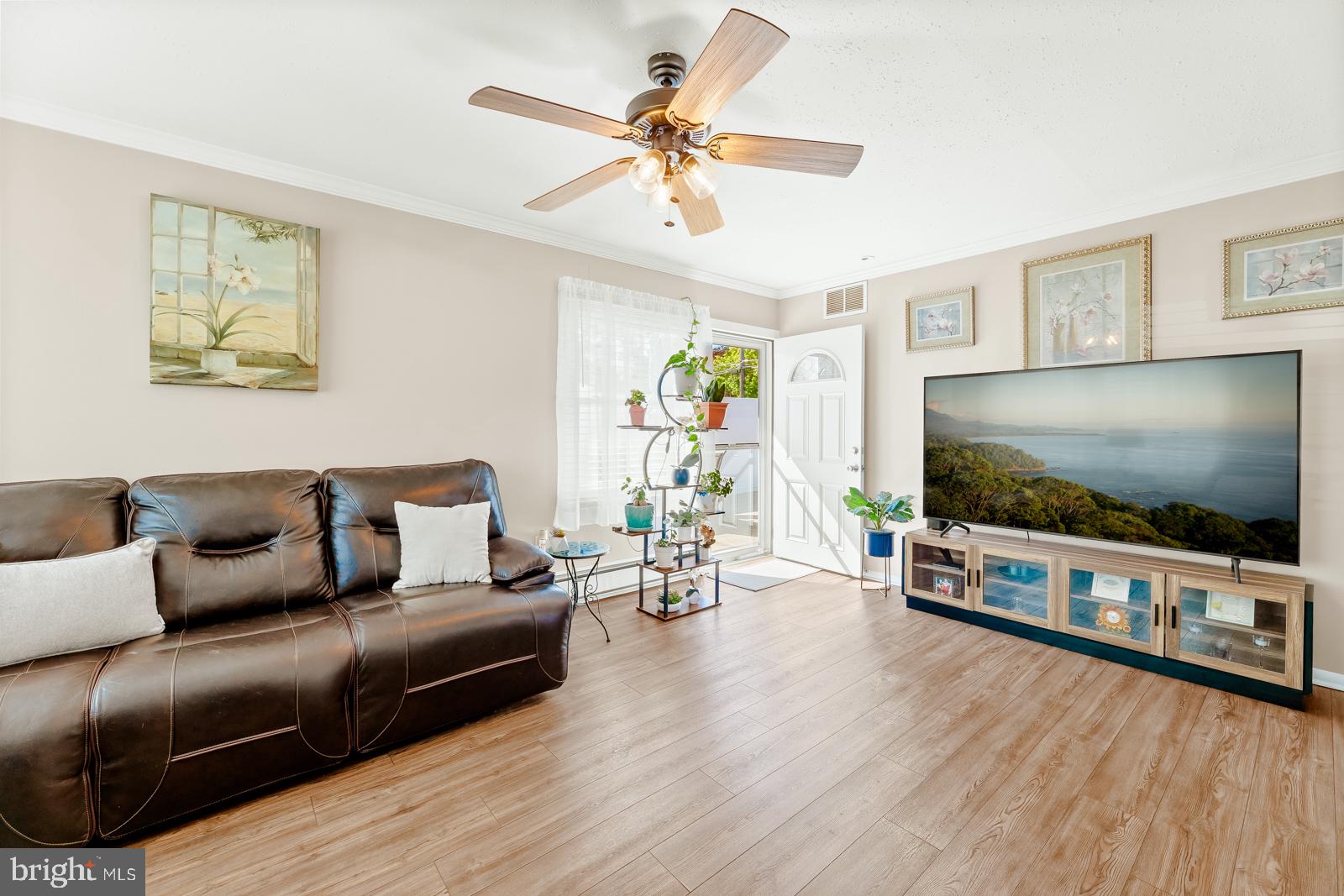 MAGNOLIA HILL - Residential