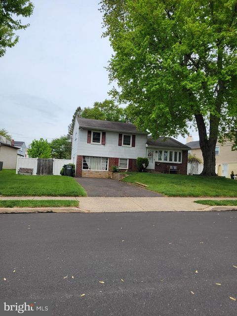 Photo of 303 Willard Road, HATBORO, PA 19040 (MLS # PAMC2177718)