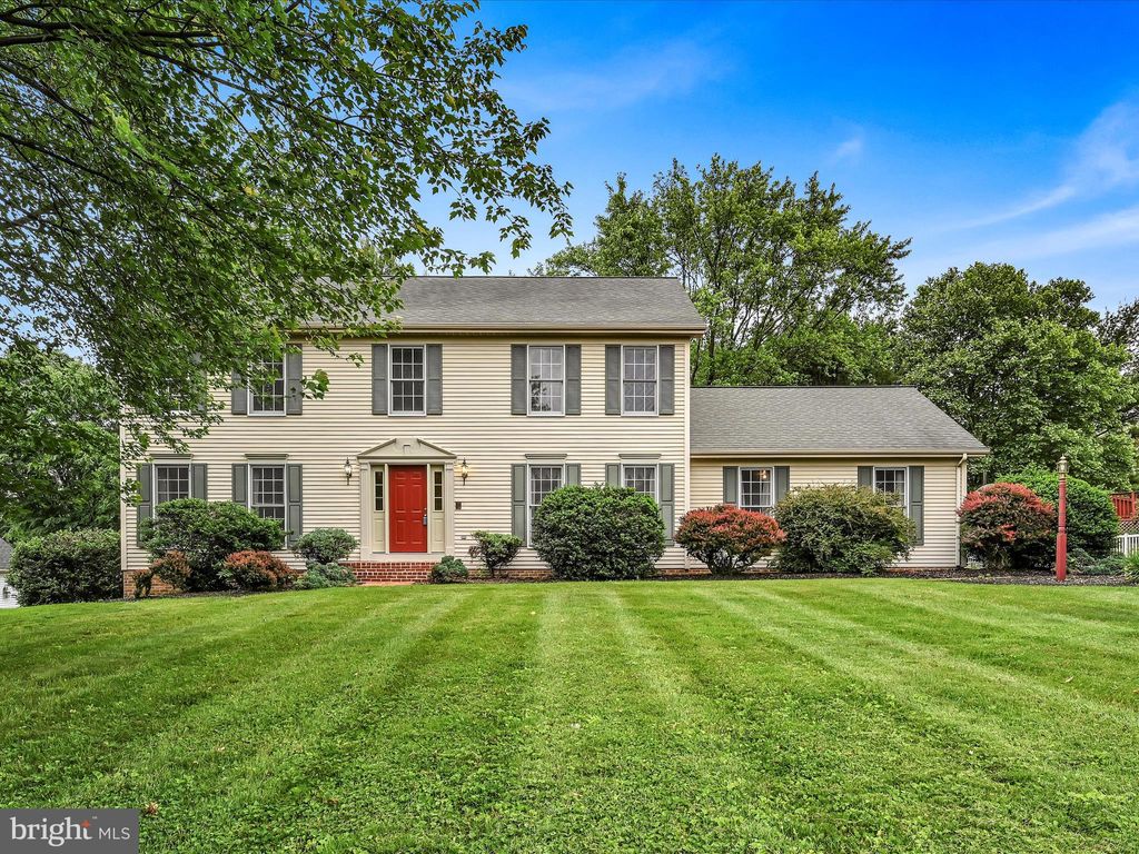 Photo of 315 Carter Moir Drive, Lancaster, PA 17601 (MLS # PALA2051384)