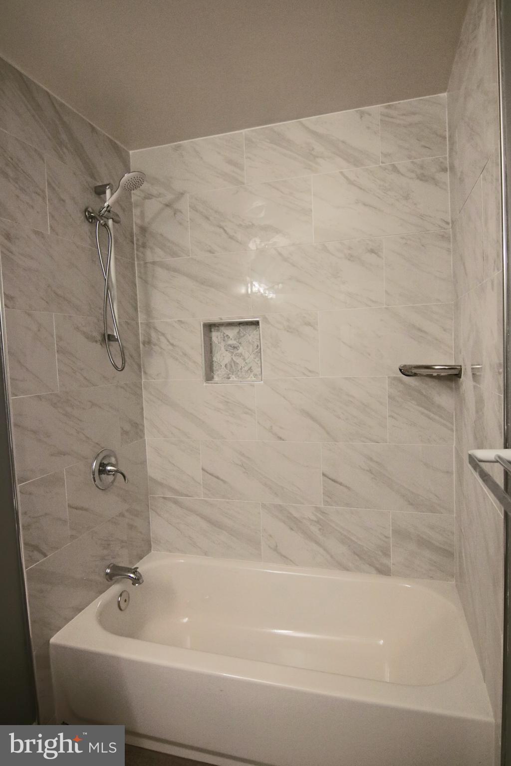 BEACON HILL - Residential