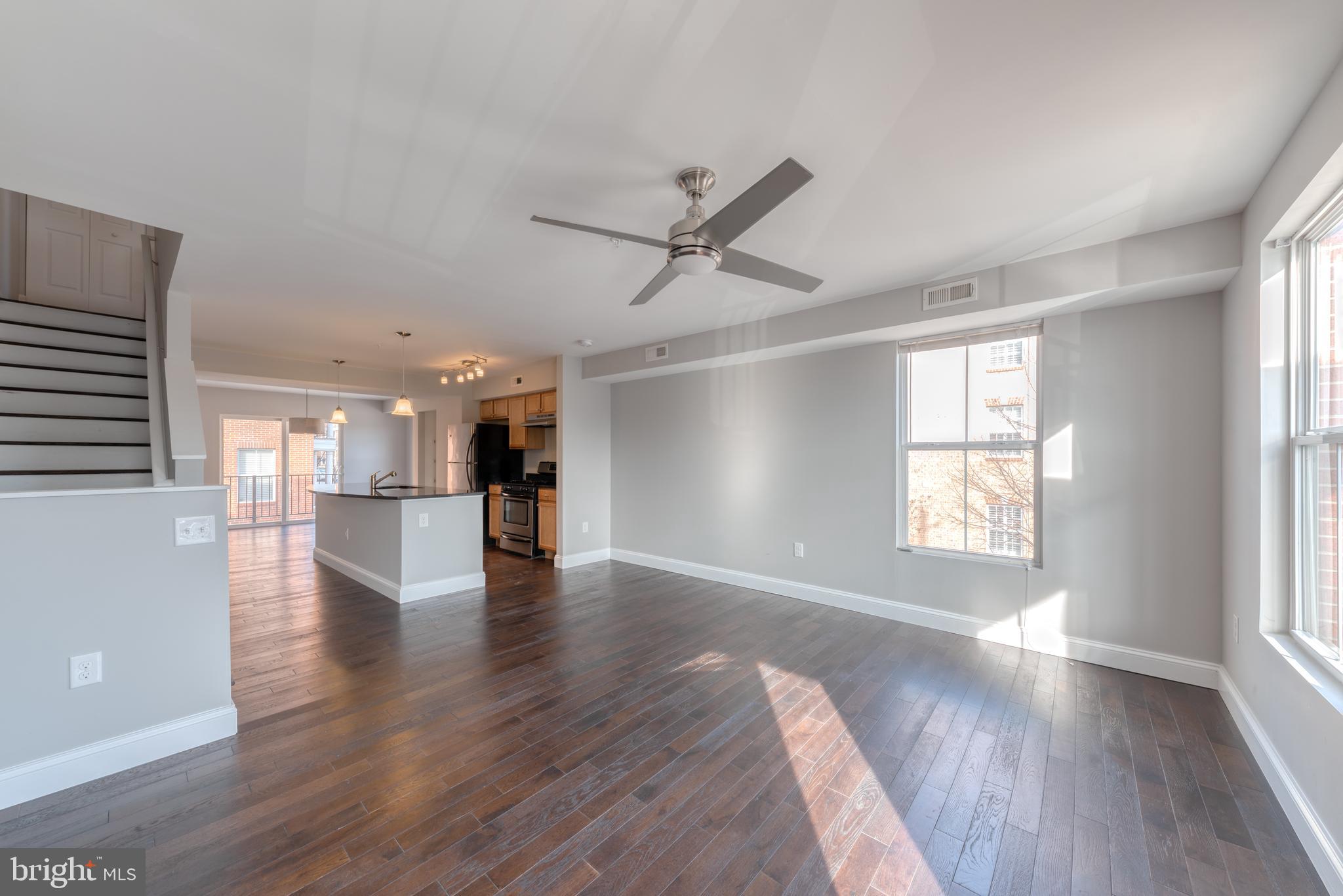 ATHENA SQUARE - Residential