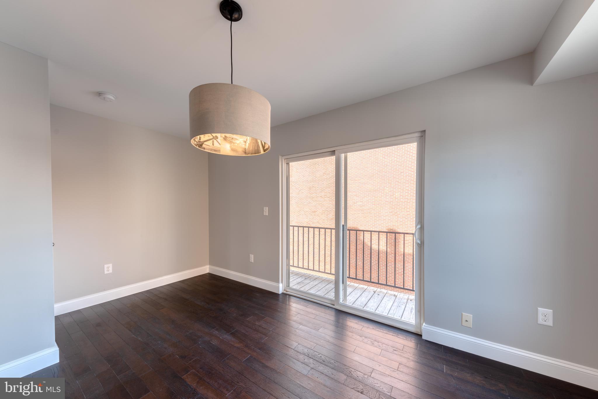 ATHENA SQUARE - Residential