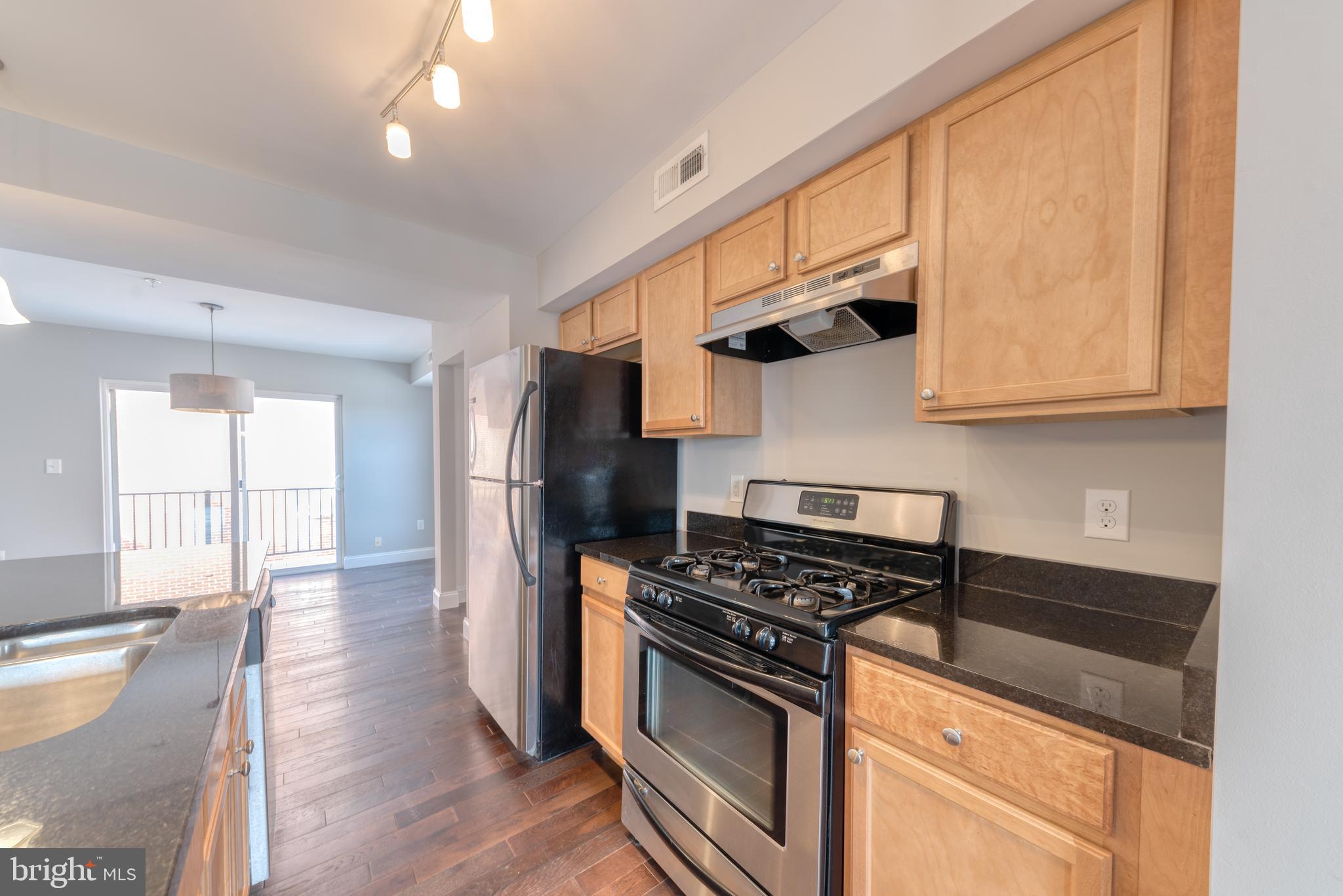 ATHENA SQUARE - Residential