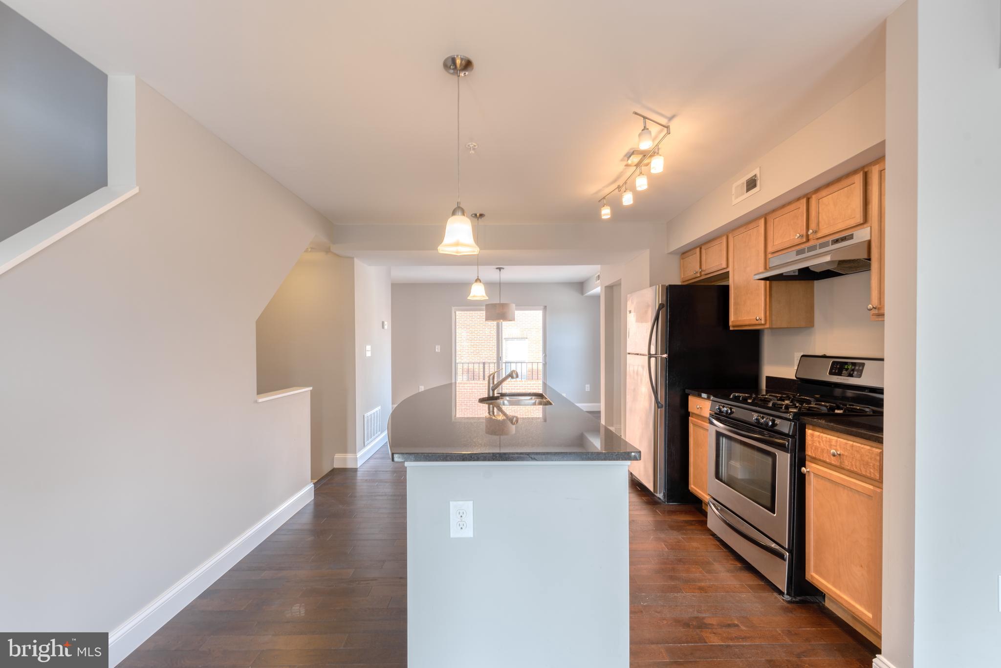 ATHENA SQUARE - Residential