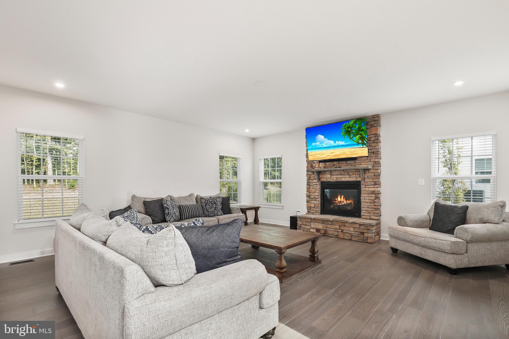 FAWN LAKE - Residential