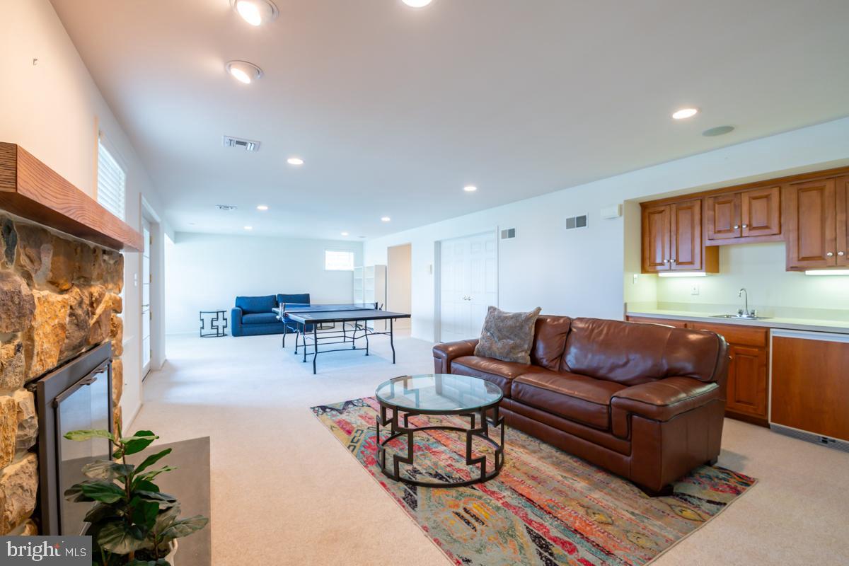 SUMMERFIELD AT ELVERSON - Residential