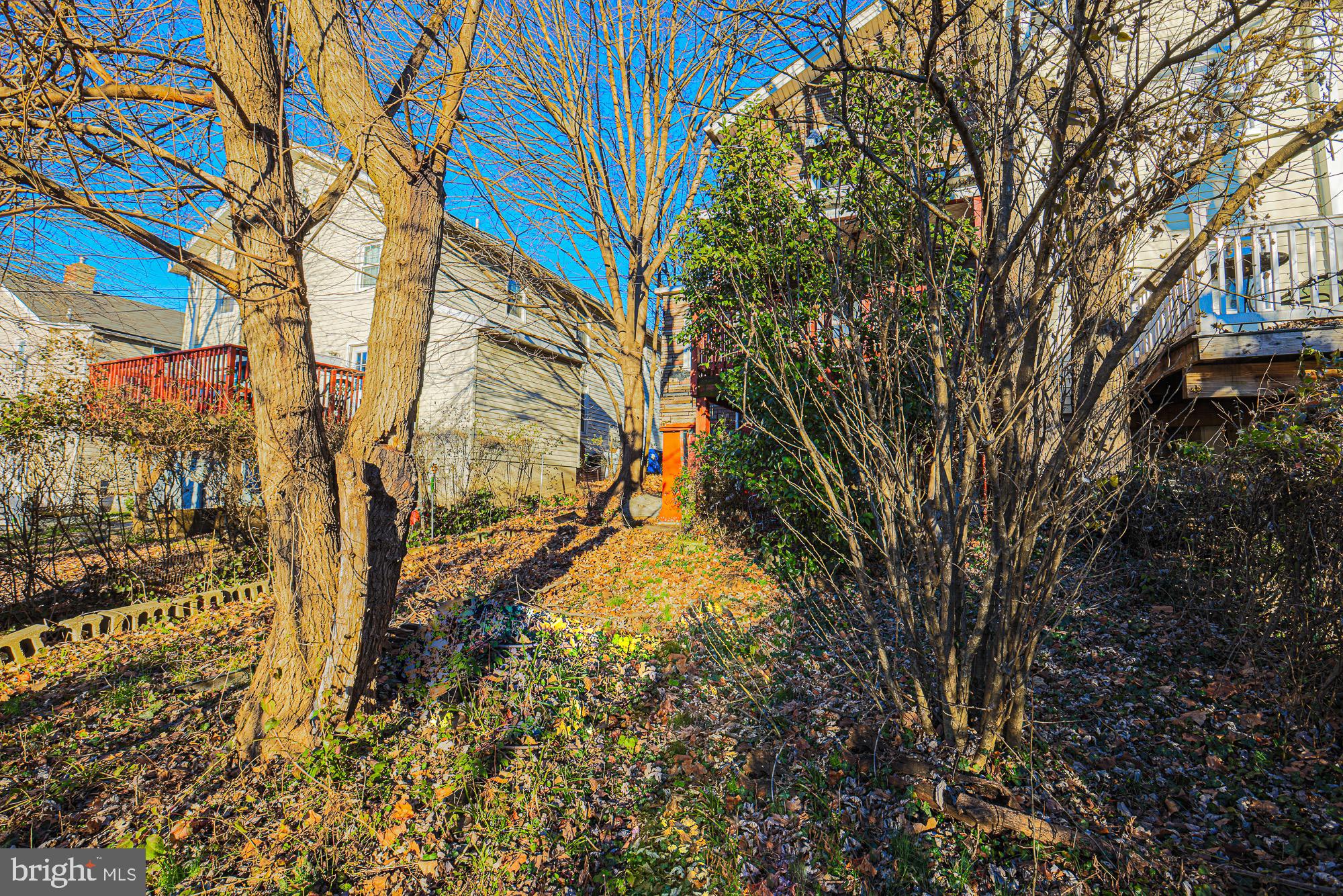 HAMPDEN HISTORIC DISTRICT - Residential