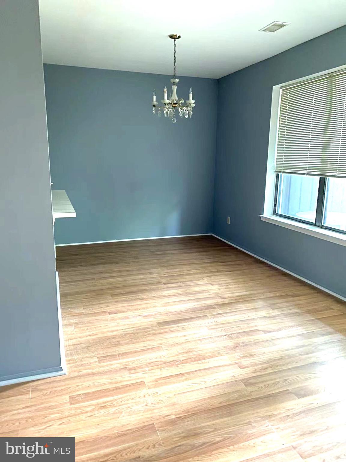 CAROUSEL STATION - Residential