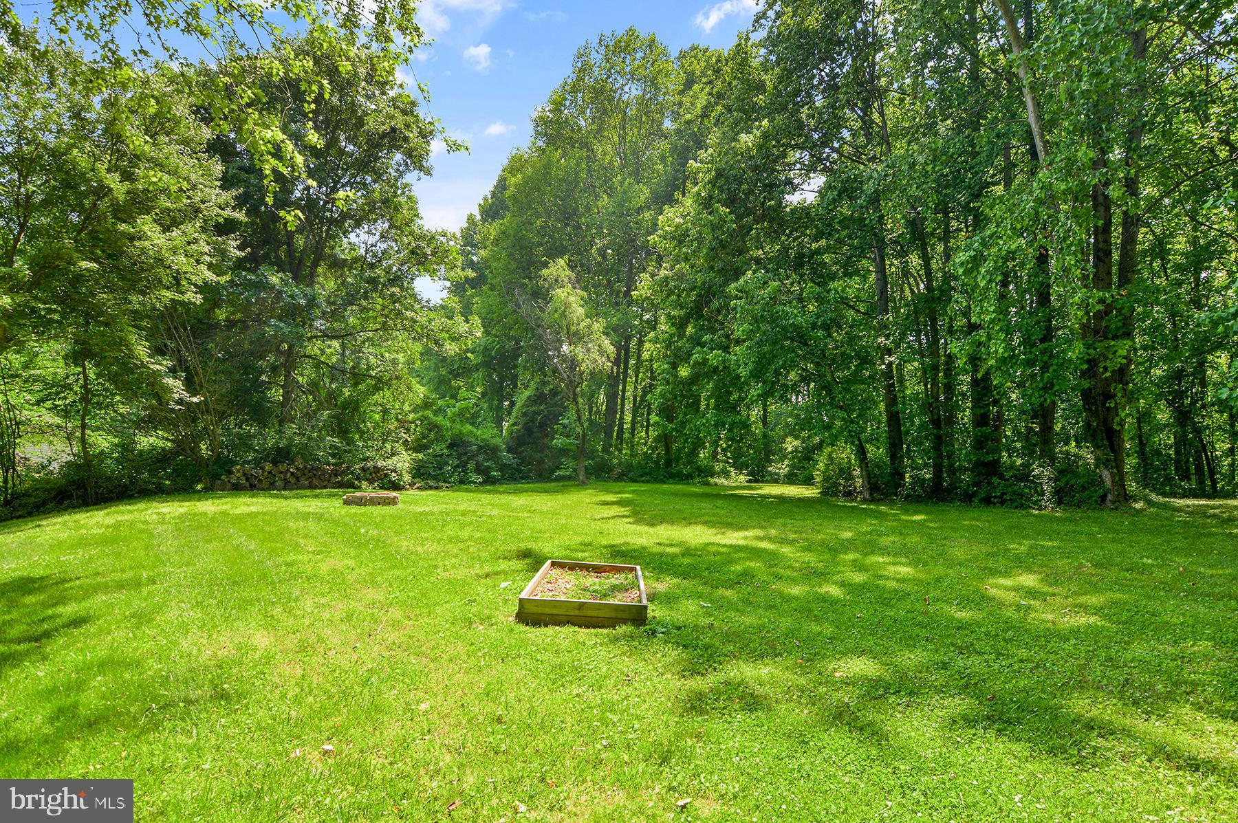 BAY COUNTRY - Residential Lease