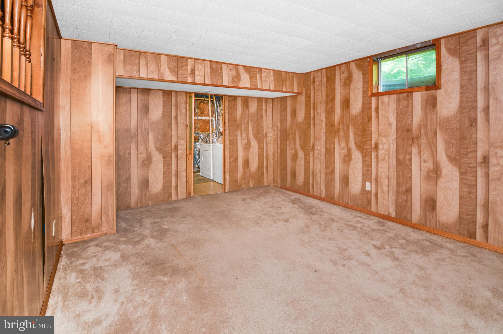 BAY COUNTRY - Residential Lease