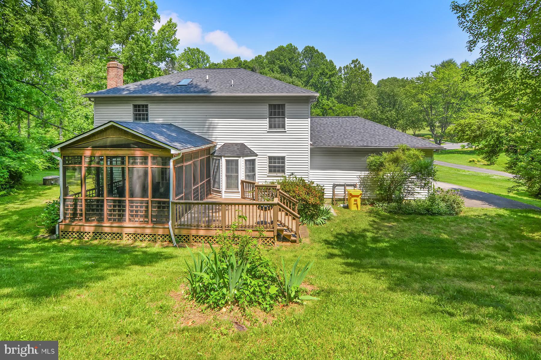 BAY COUNTRY - Residential Lease