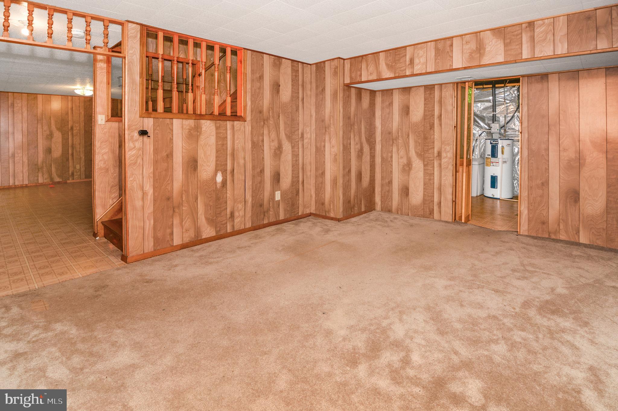 BAY COUNTRY - Residential Lease