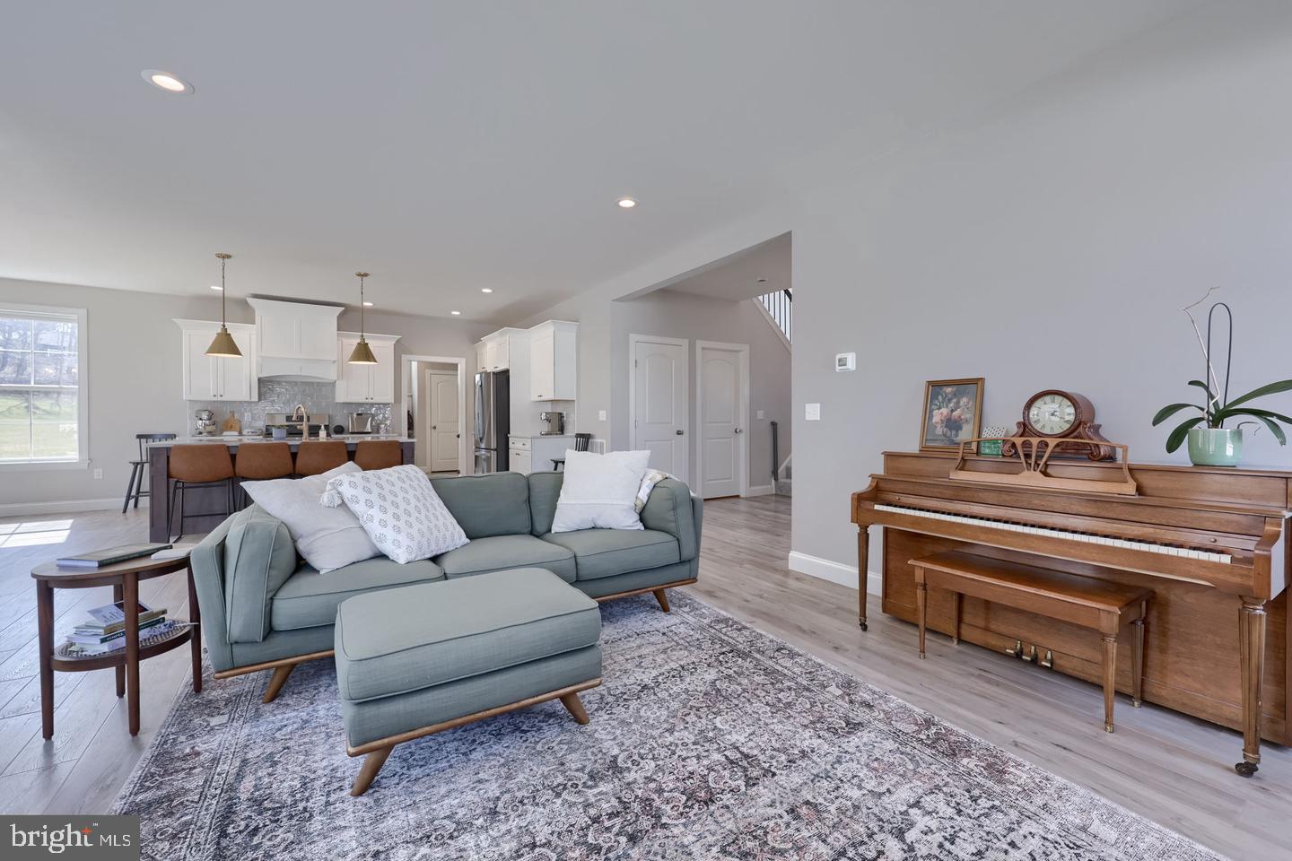 CORNWALL JUNCTION - Residential