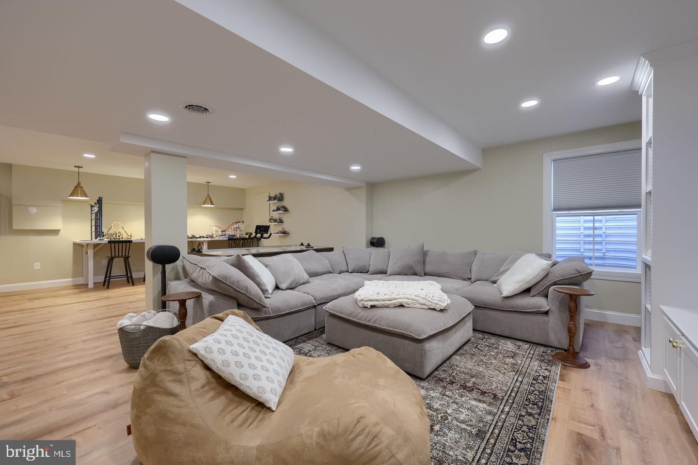 CORNWALL JUNCTION - Residential