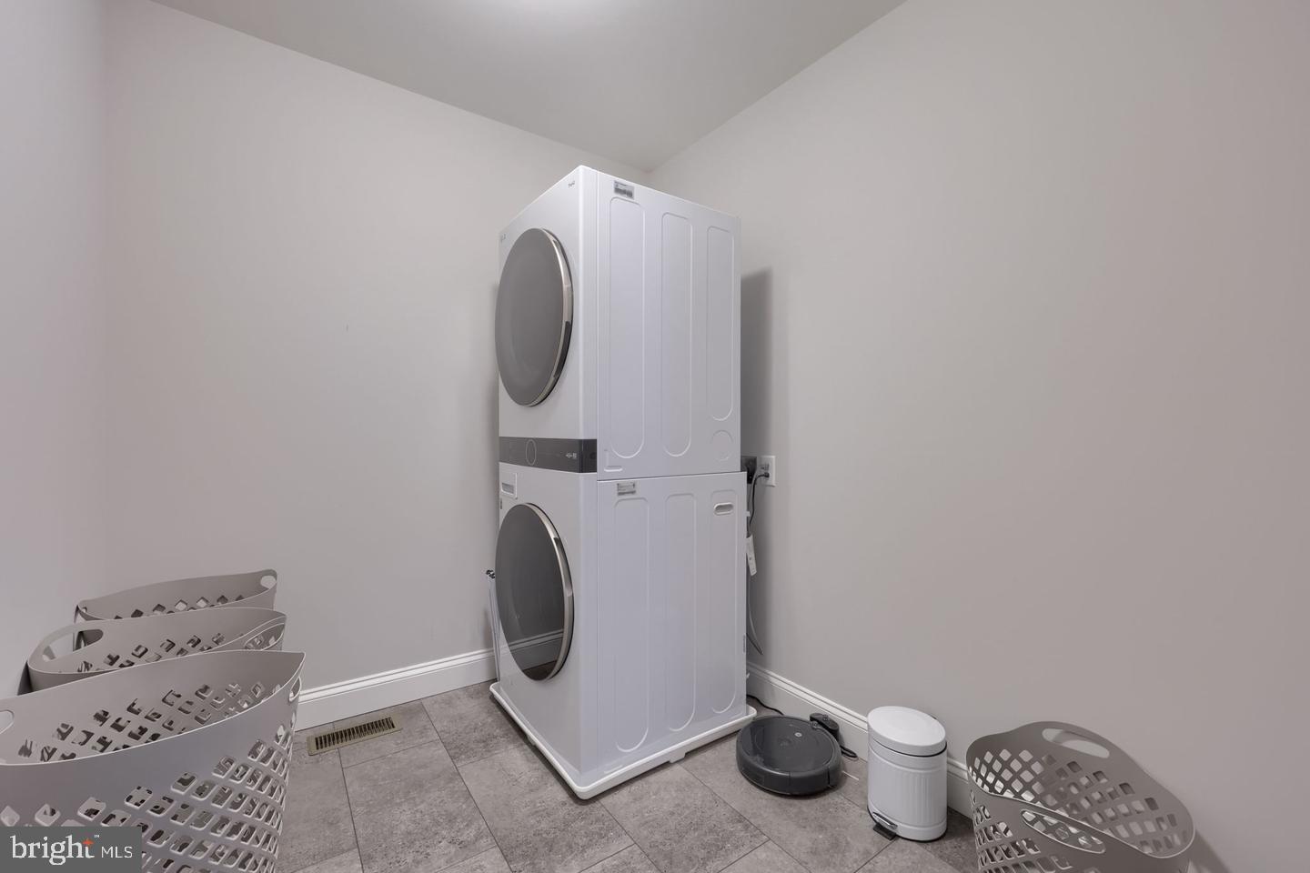 CORNWALL JUNCTION - Residential