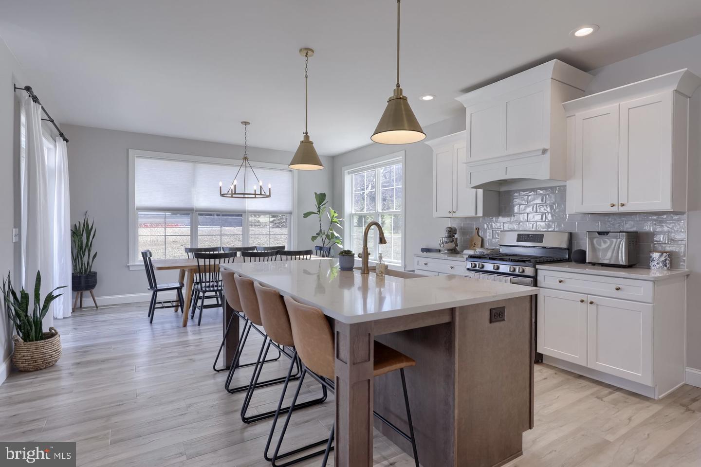 CORNWALL JUNCTION - Residential