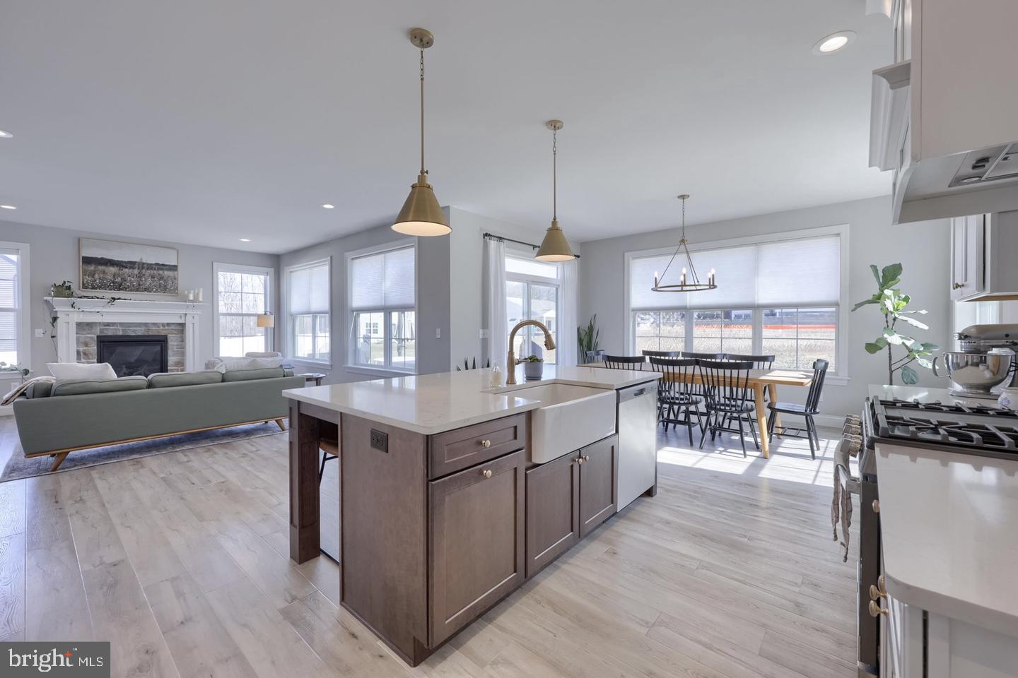 CORNWALL JUNCTION - Residential