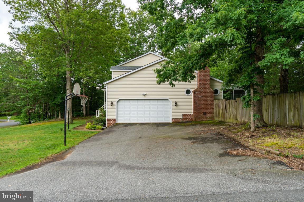 HOLLEYBROOKE/COBBLESTONE - Residential