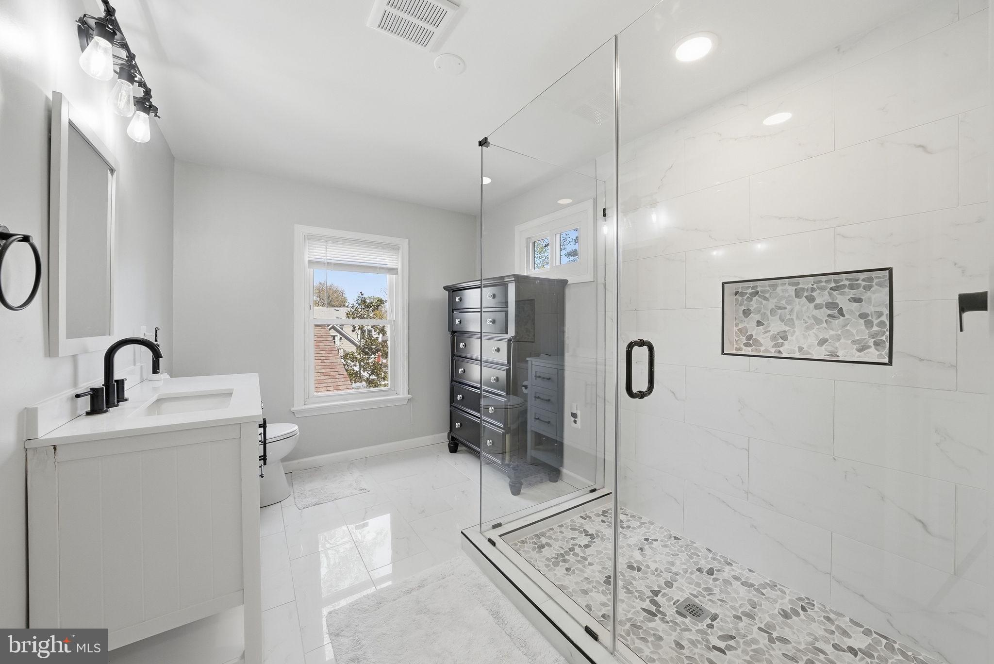 POPLAR HEIGHTS - Residential