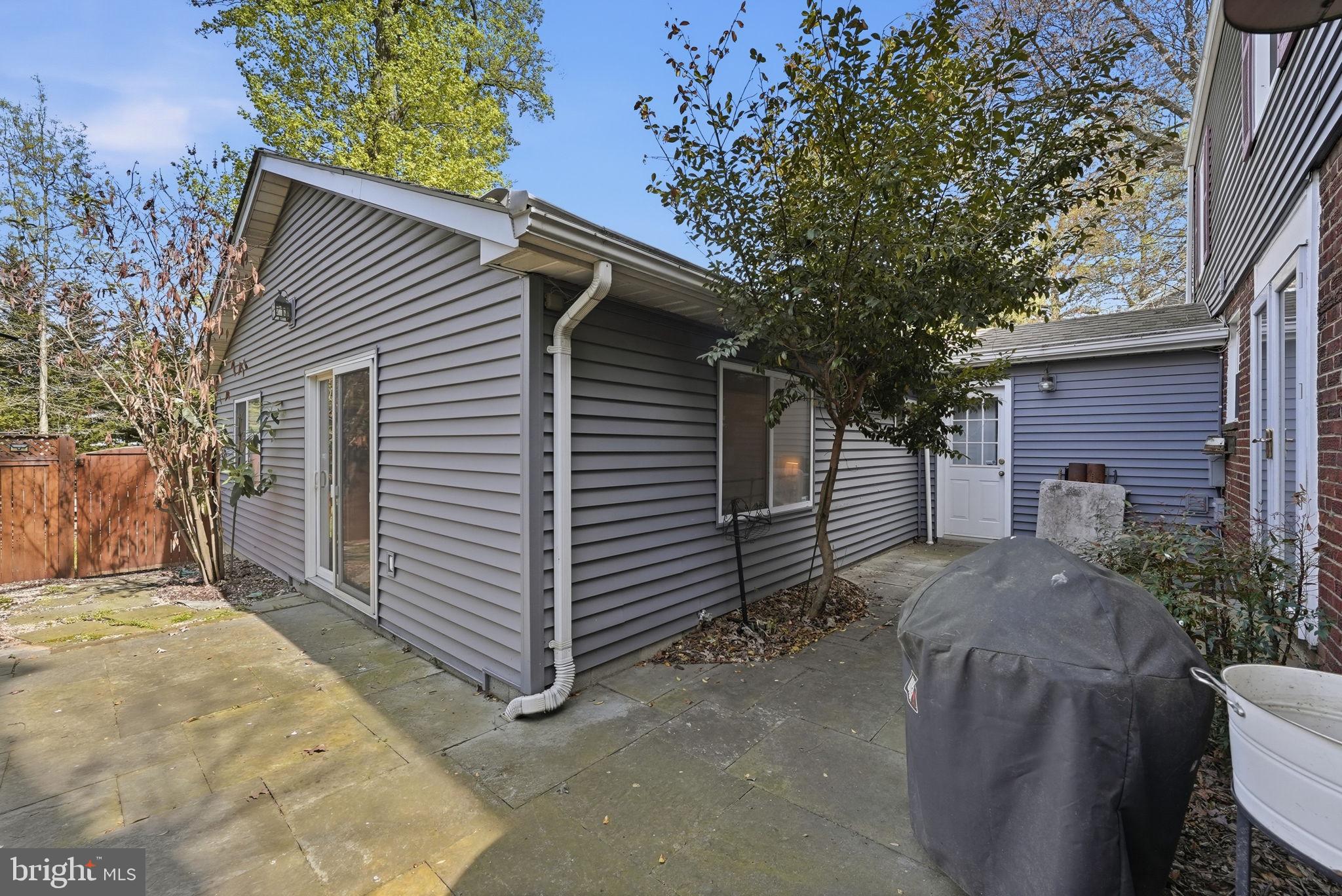 POPLAR HEIGHTS - Residential