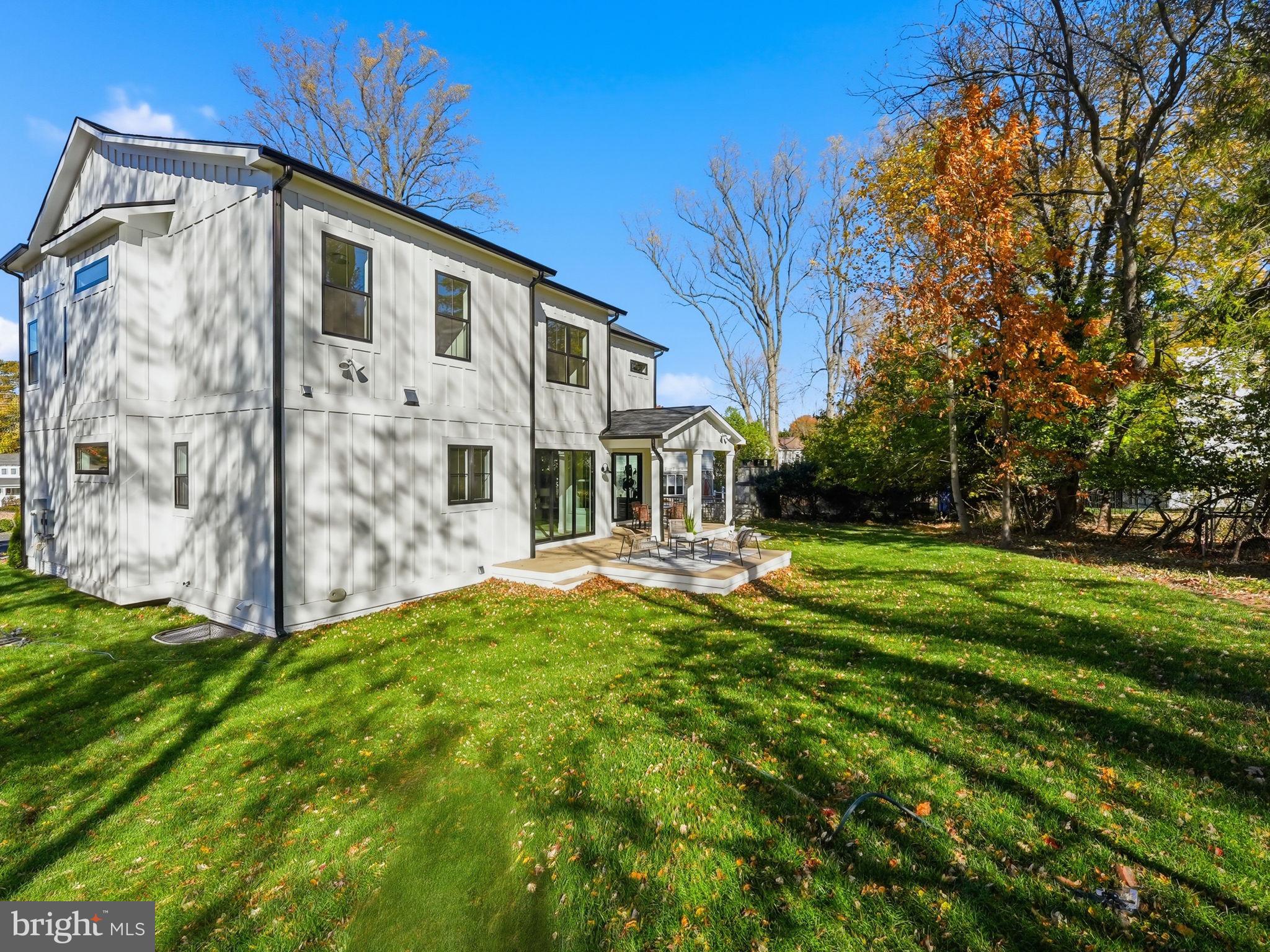 VIENNA WOODS - Residential