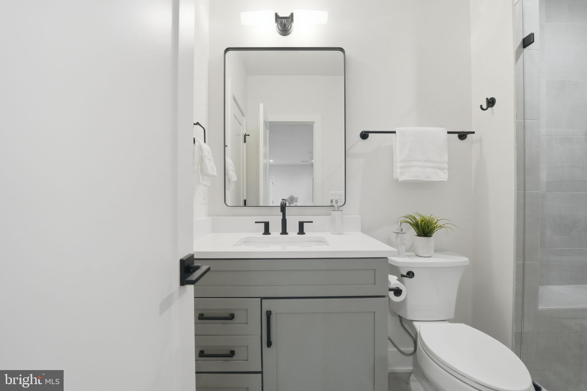 VIENNA WOODS - Residential