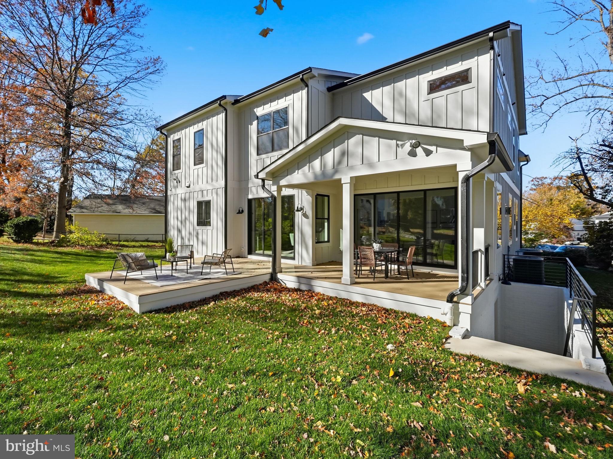 VIENNA WOODS - Residential