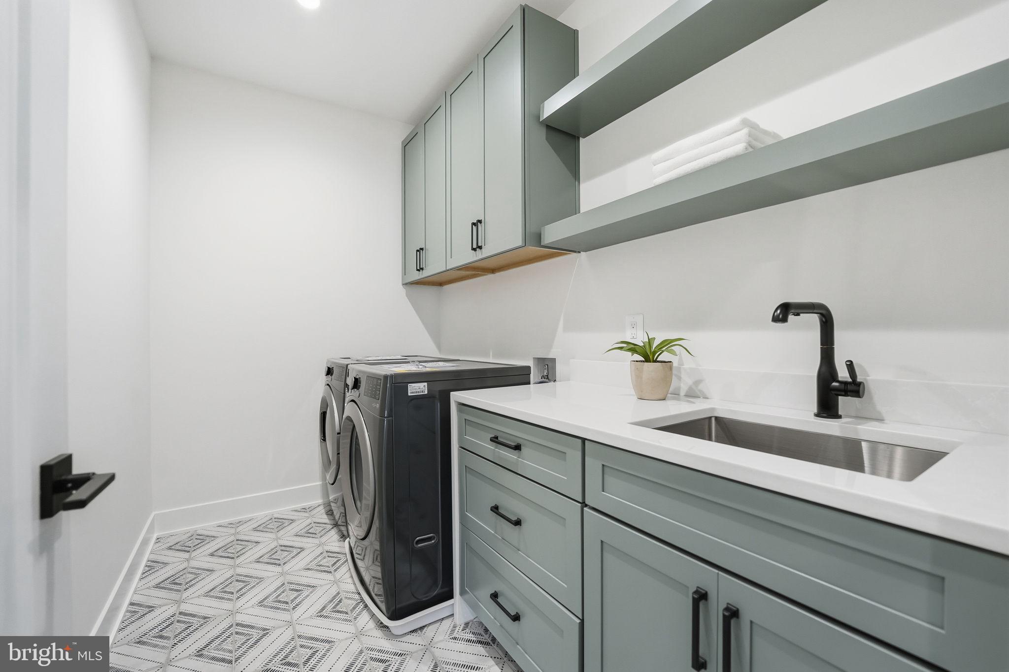 VIENNA WOODS - Residential