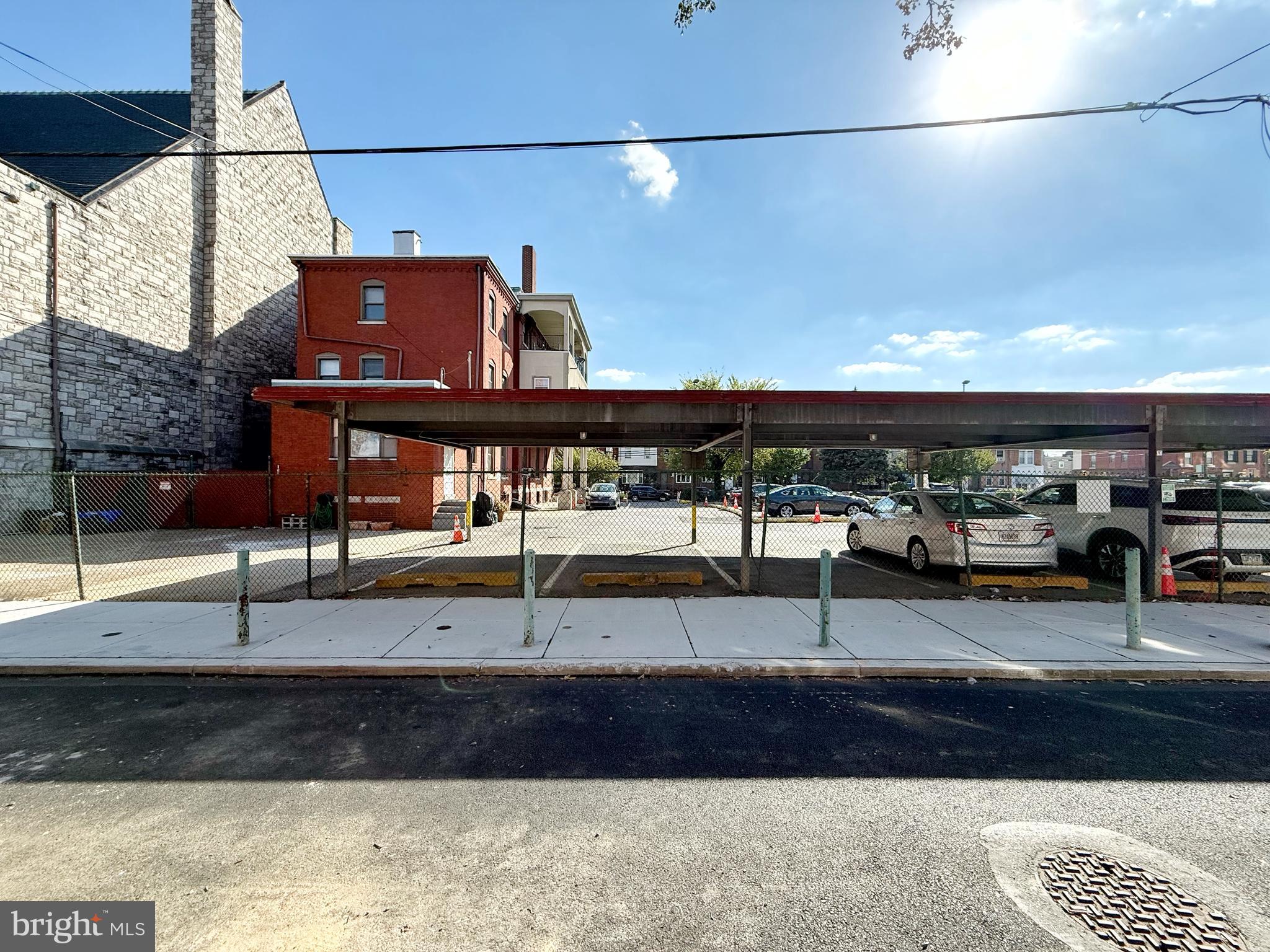 LOWER MOYAMENSING - Residential