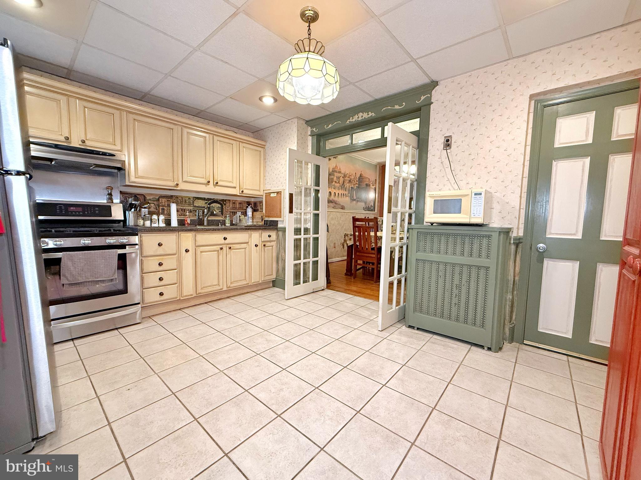 LOWER MOYAMENSING - Residential