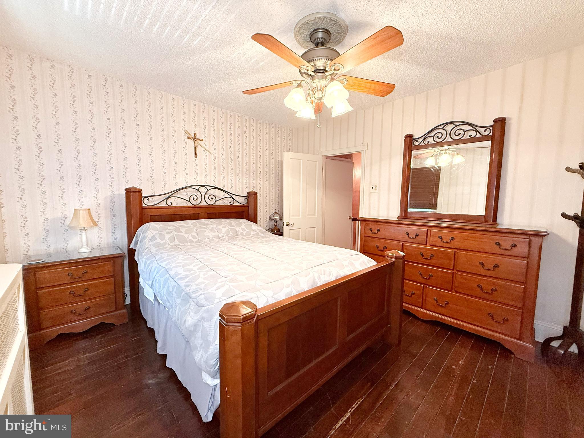 LOWER MOYAMENSING - Residential