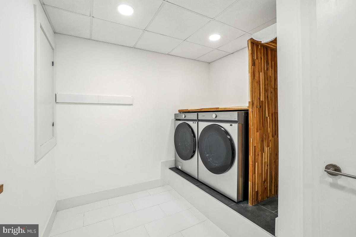 POTOMAC GLEN - Residential