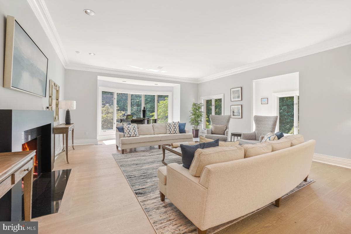 POTOMAC GLEN - Residential