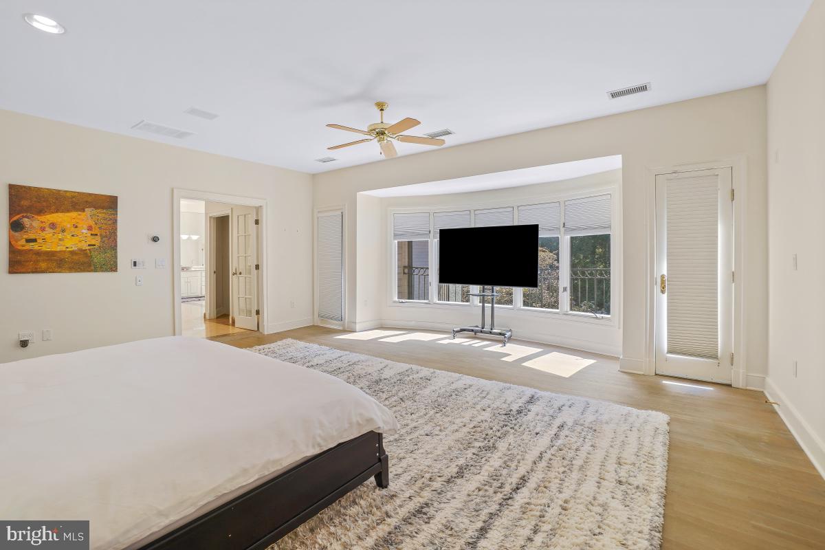 POTOMAC GLEN - Residential