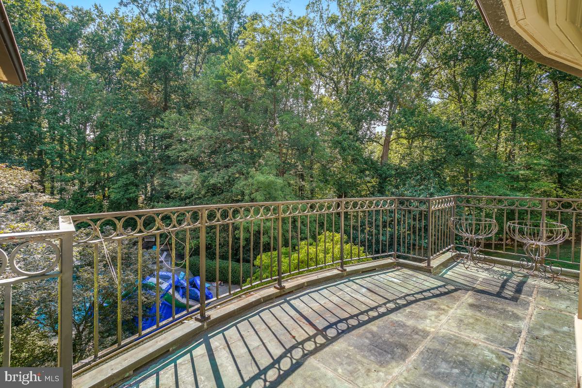 POTOMAC GLEN - Residential