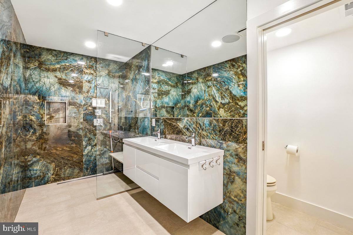 POTOMAC GLEN - Residential