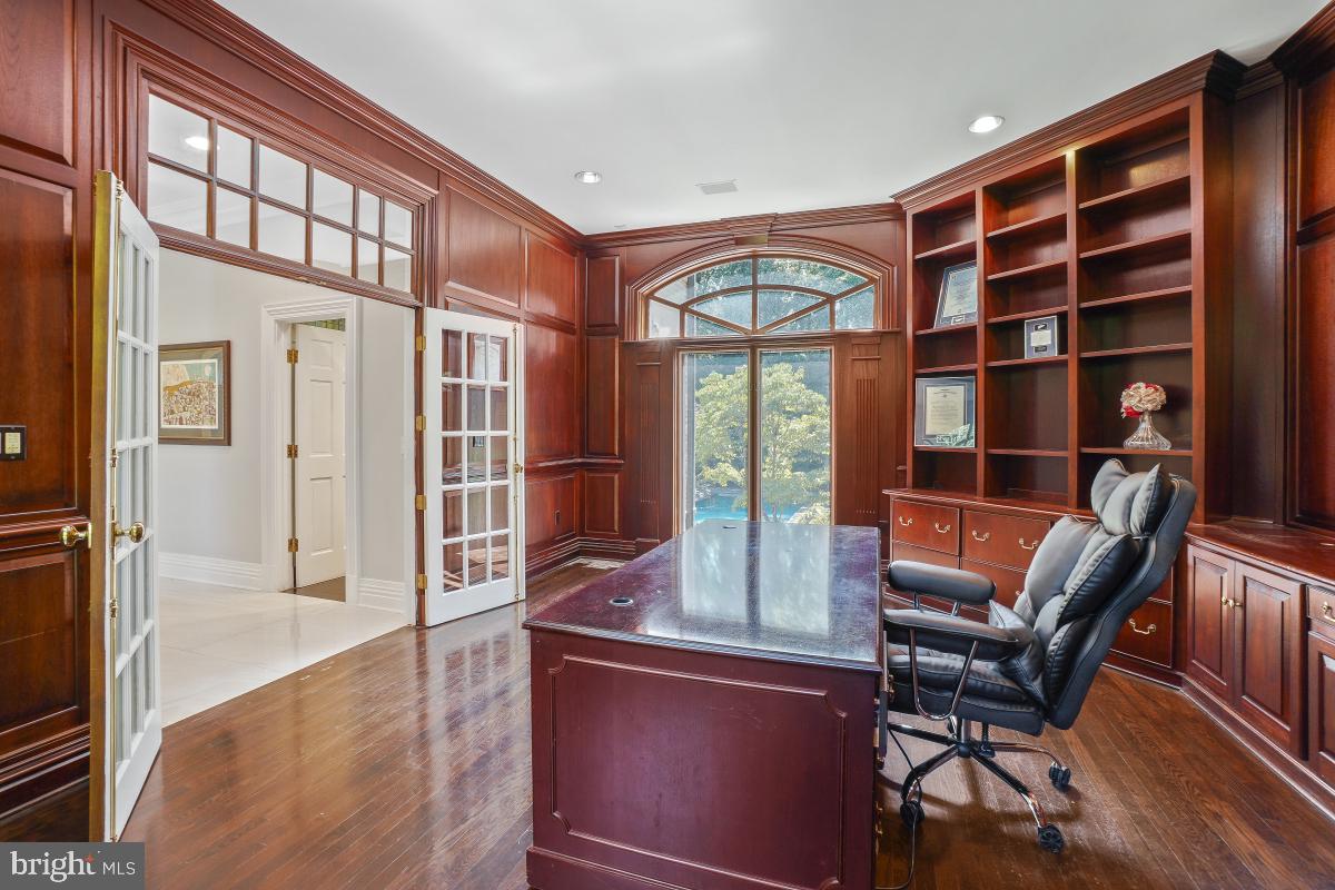 POTOMAC GLEN - Residential