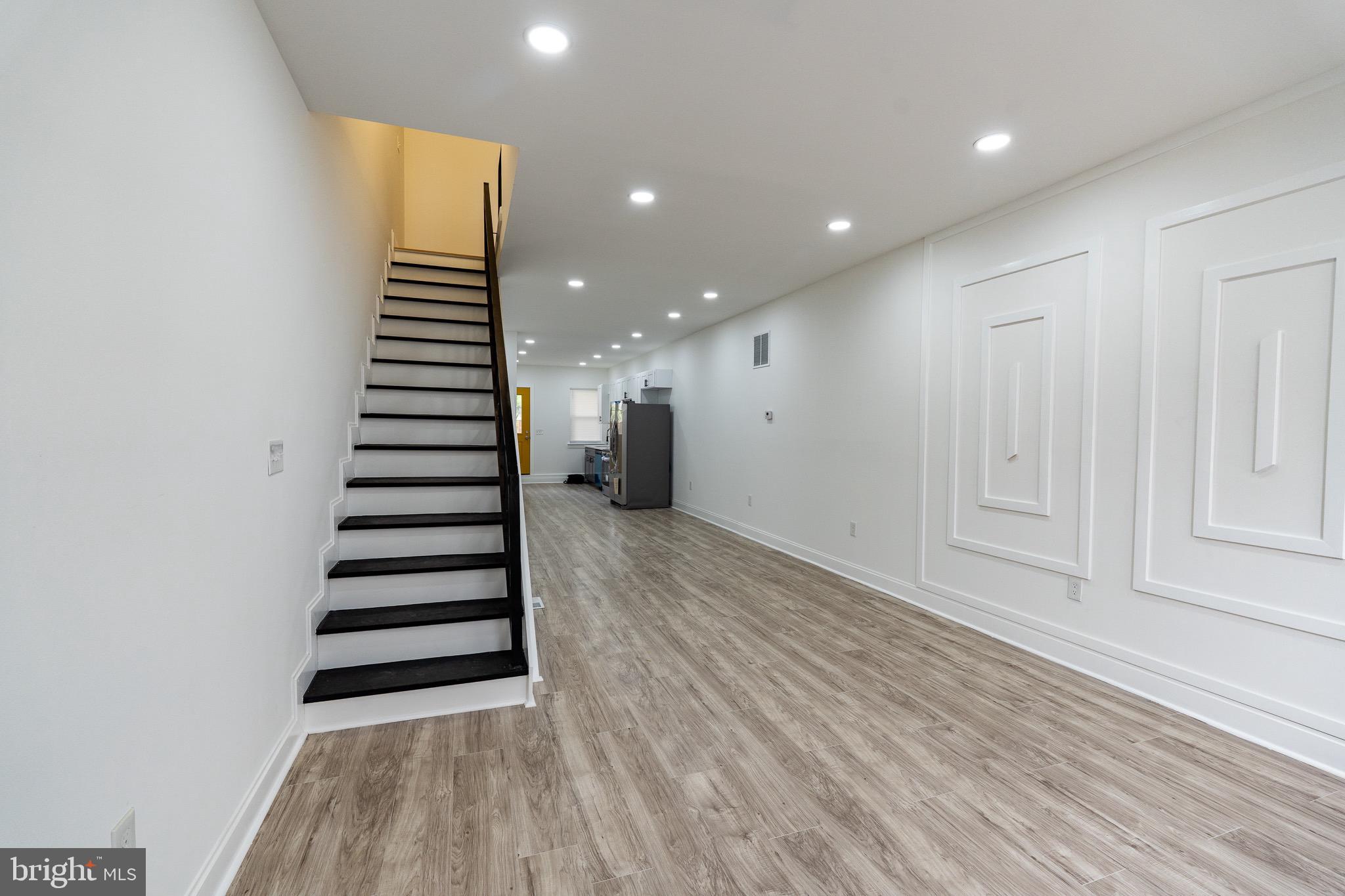 1626 E LAFAYETTE AVENUE