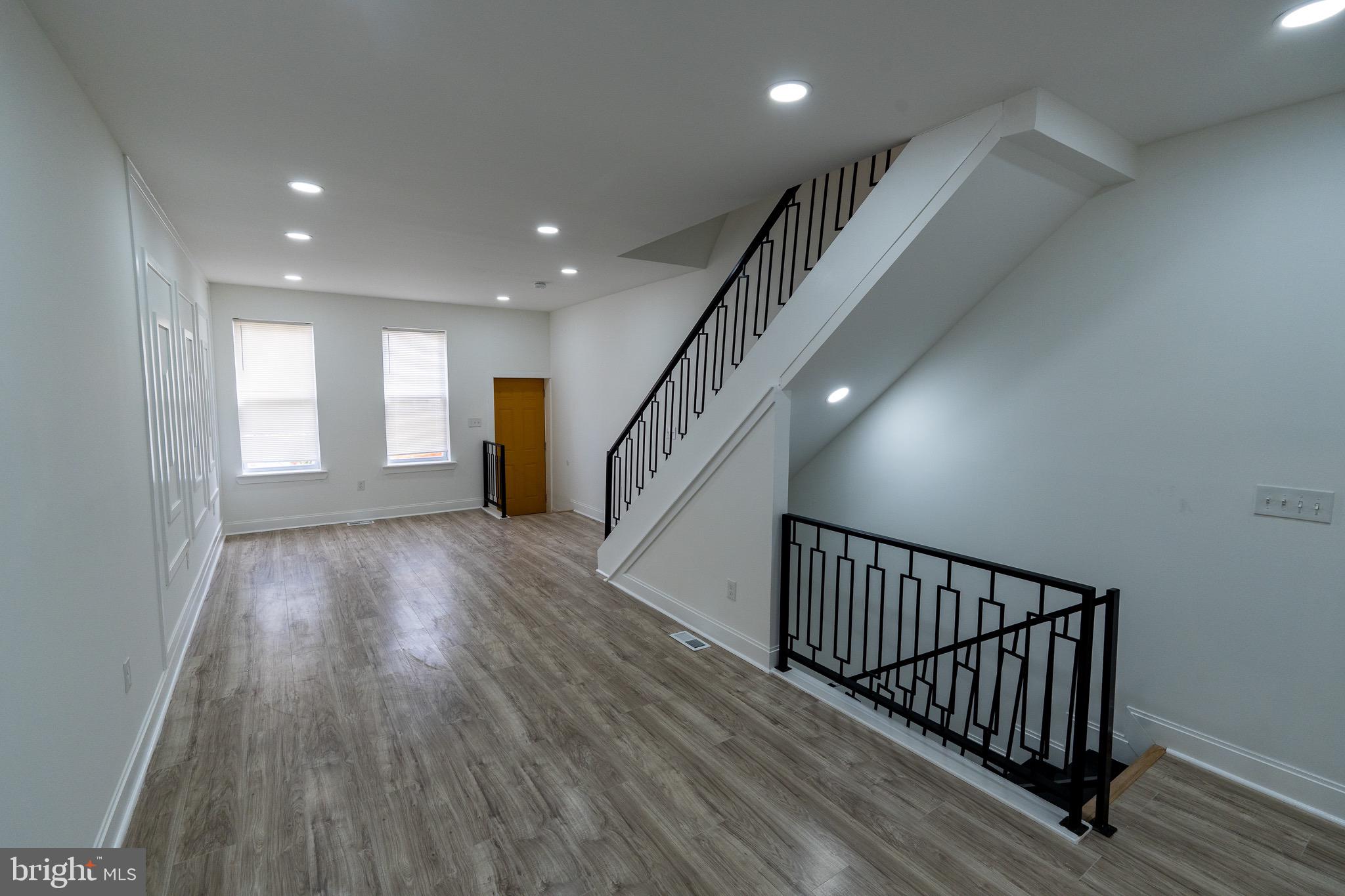 1626 E LAFAYETTE AVENUE